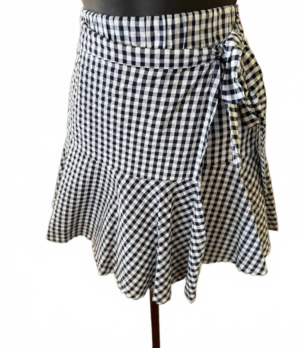 NEW MEET ME IN SANTORINI women's tatum gingham wrap skort in black